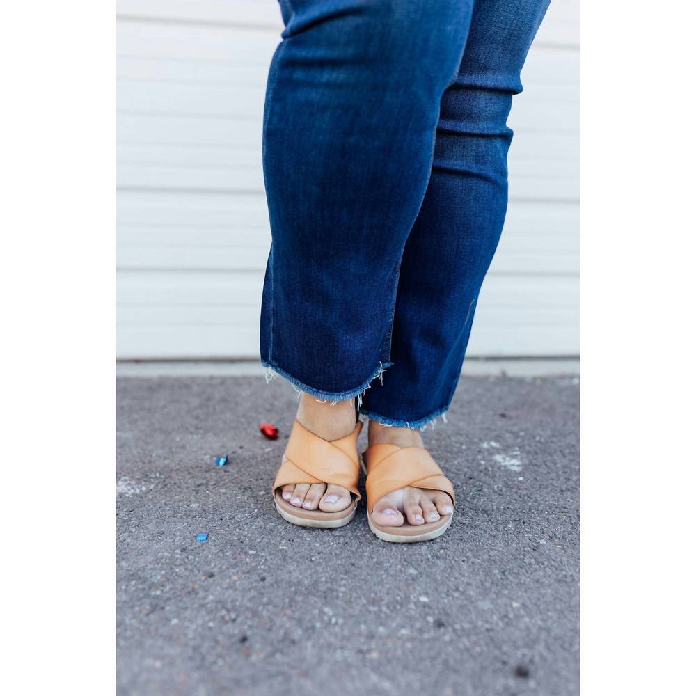 NEW LOVERVET seabrook beach high rise jeans in dark wash - Picture 5 of 10
